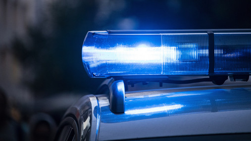 Lustige Polizeieinsätze - Blaulicht Foto zum Thema lustige Polizeieinsätze: Zu sehen ist ein Blaulicht auf einem Streifenwagen.