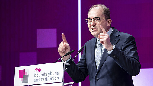 Foto zum Thema "dbb Jahrestagung 2026": Zu sehen ist Alexander Dobrindt (CSU), Bundesinnenminister.